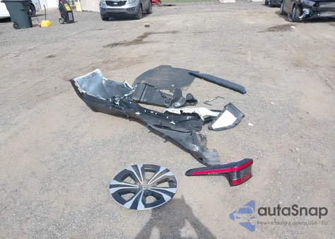 2025 Toyota Bz4X Xle z USA, uszkodzony, nr VIN JTMAAAAA4SA072203